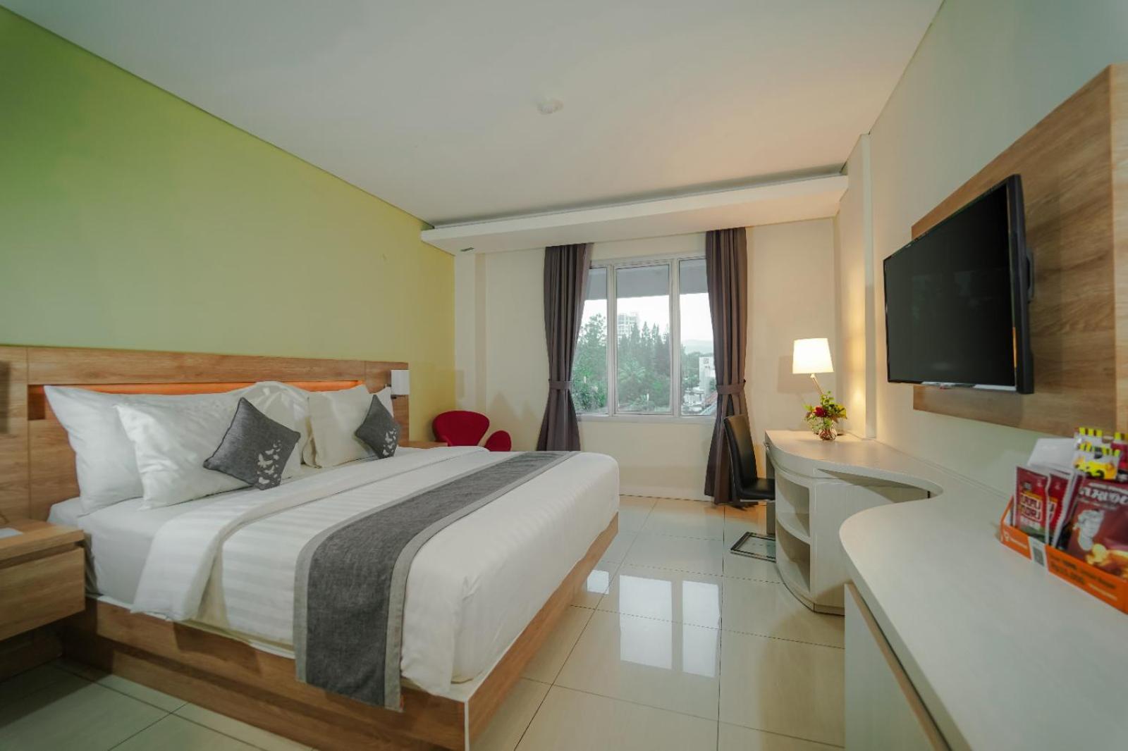 Patra Bandung Hotel Zewnętrze zdjęcie