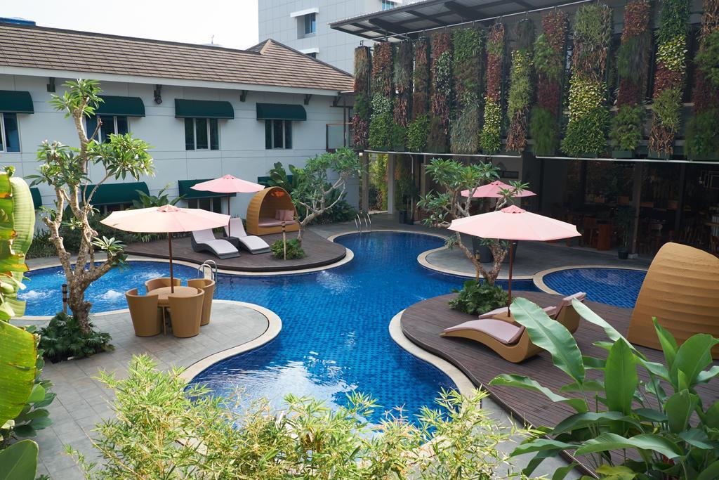 Patra Bandung Hotel Zewnętrze zdjęcie