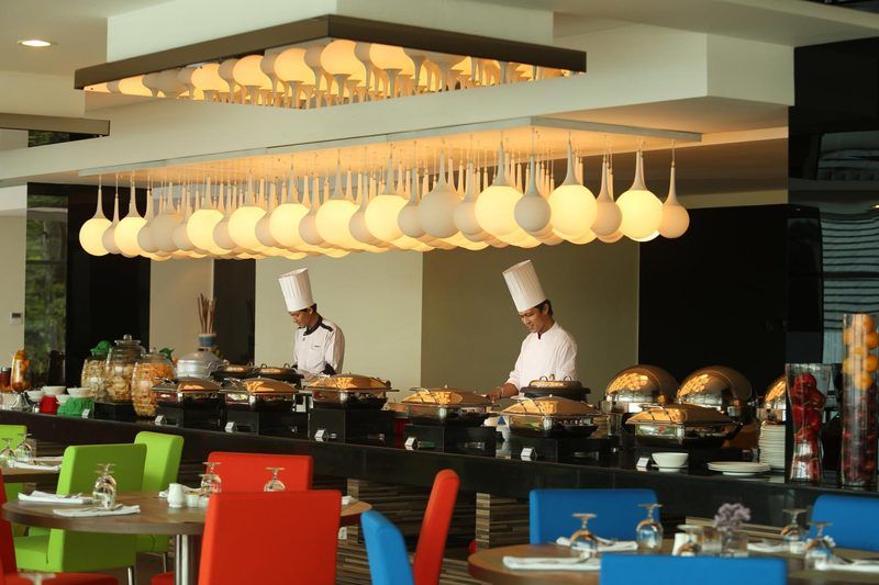 Patra Bandung Hotel Zewnętrze zdjęcie
