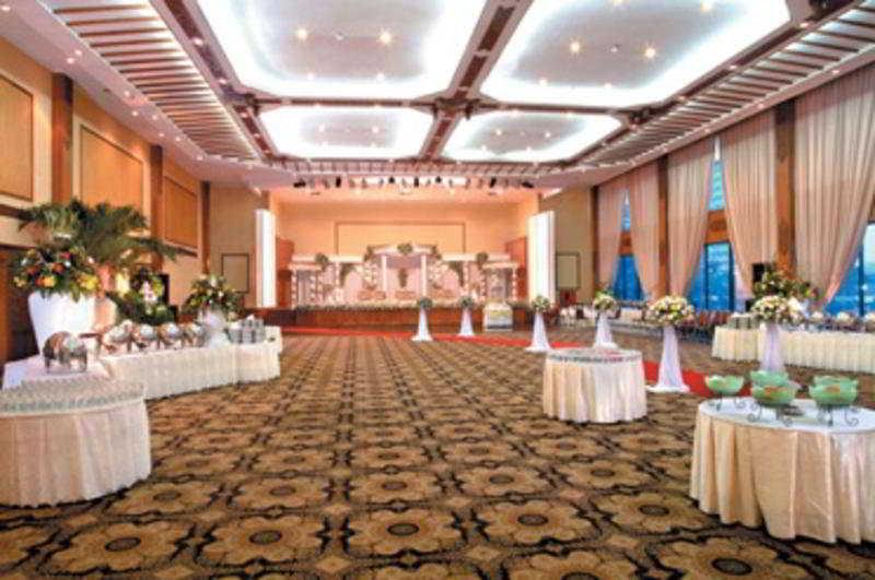 Patra Bandung Hotel Zewnętrze zdjęcie